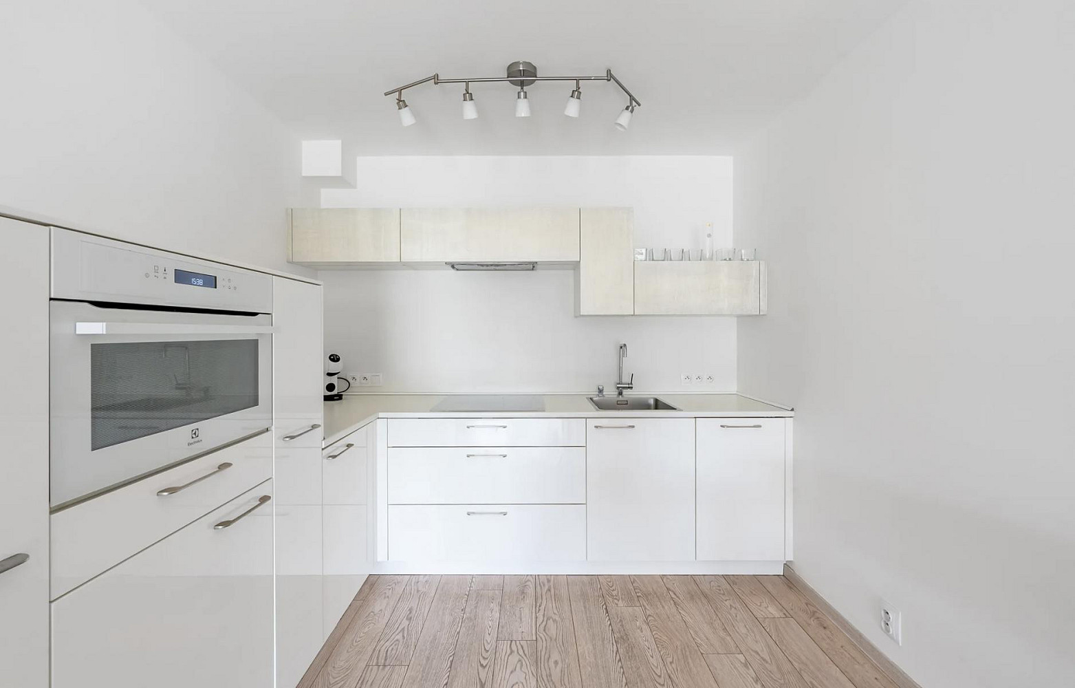 Pronájem bytu 2+kk 58 m² — photo 4