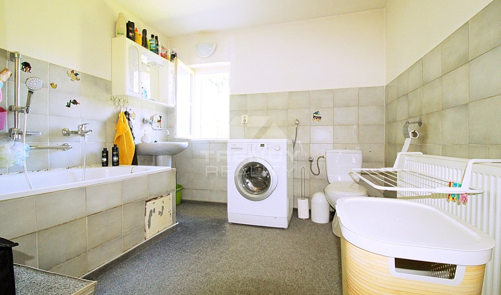 Prodej domu 240 m² s pozemkem 793 m², Nová Ves – náhled fotky 20