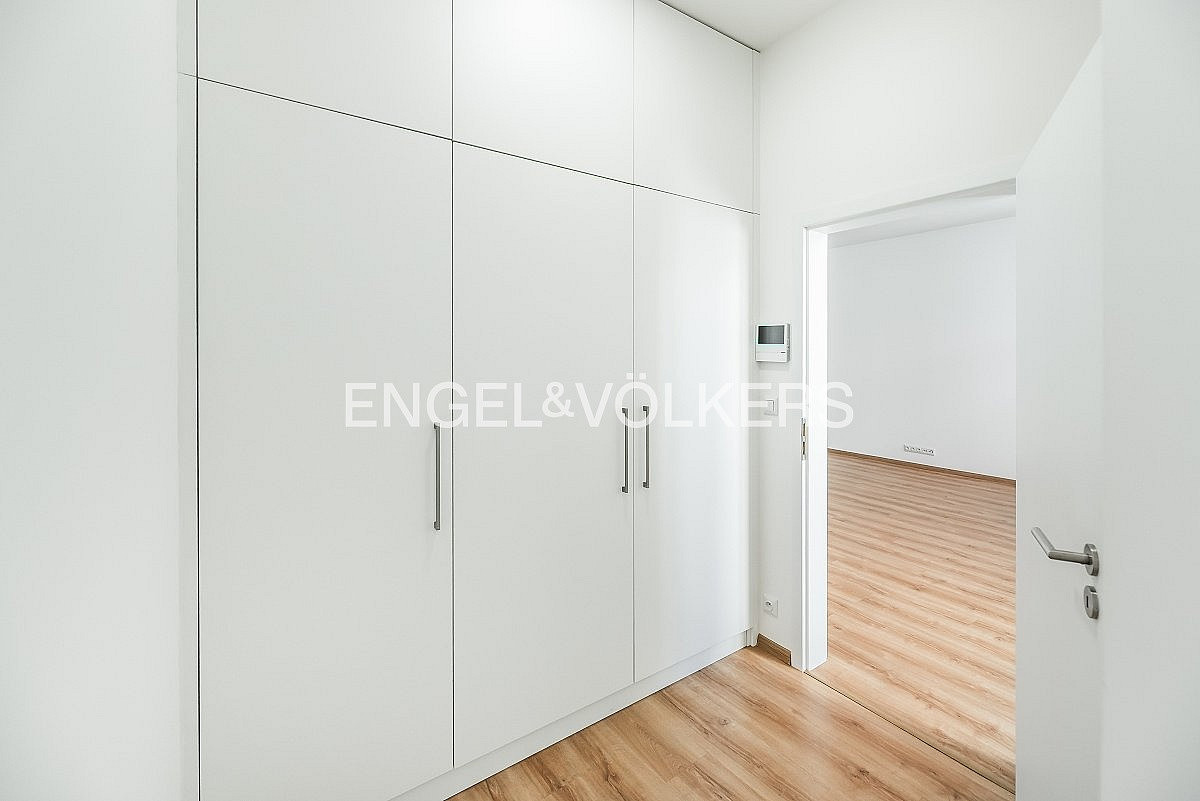 Pronájem bytu 2+kk 82 m² — photo 5
