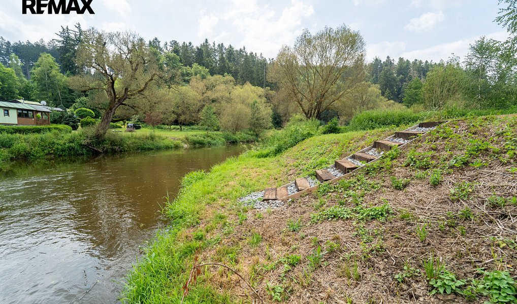 Prodej pozemku 2 100 m², Vlastějovice – náhled fotky 9