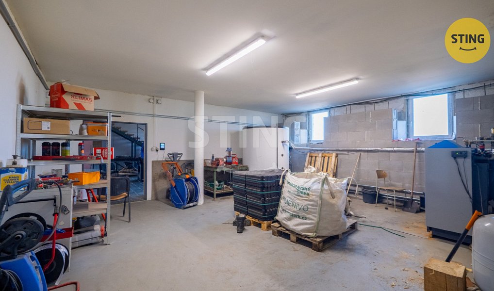 Prodej komerčního objektu (jiného typu) 1 100 m², Opava – náhled fotky 9