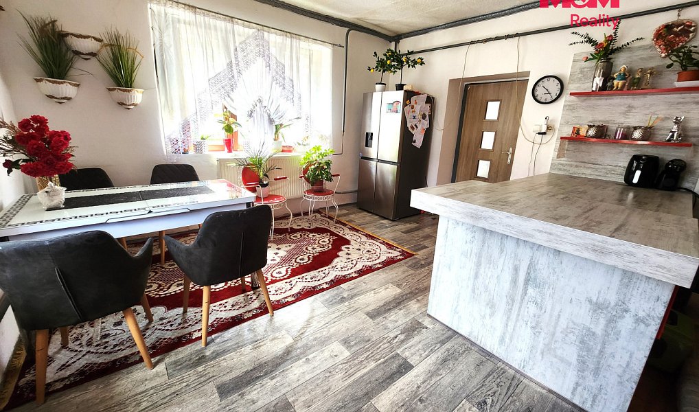 Prodej domu 208 m² s pozemkem 253 m², Jimlín – náhled fotky 23