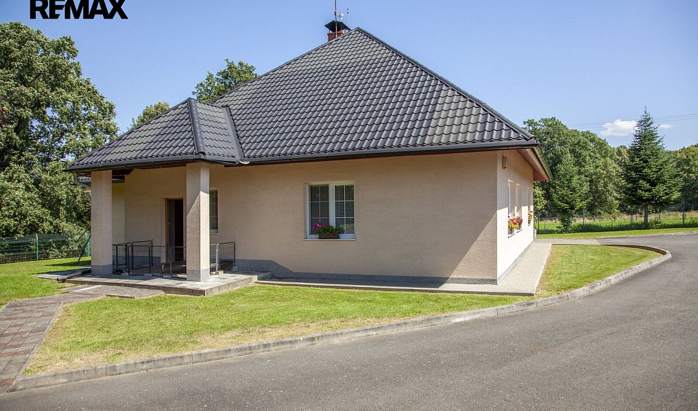 Prodej domu 168 m² s pozemkem 1 157 m², Police – náhled fotky 4