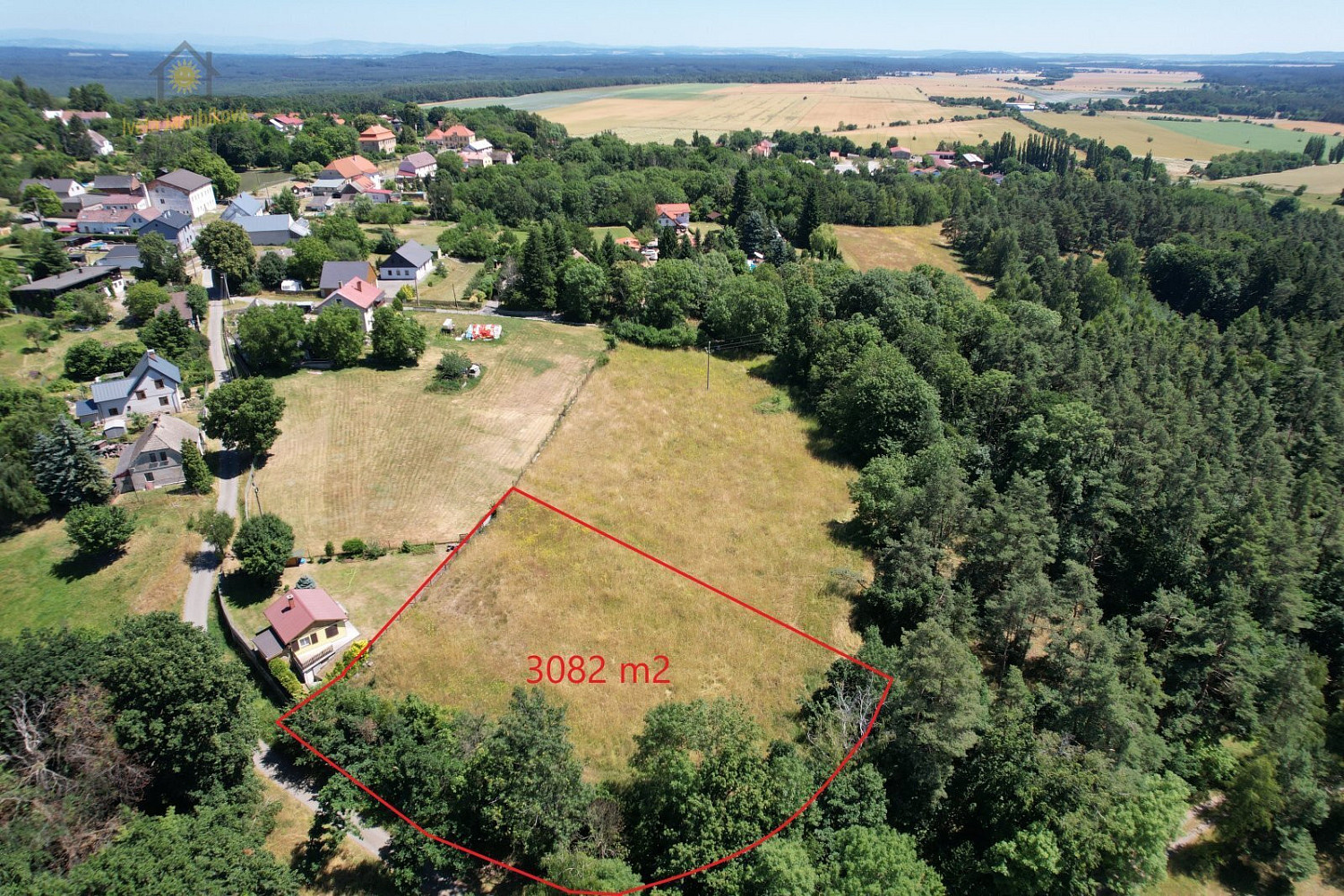 Prodej stavebního pozemku 3 082 m² – fotografie 2