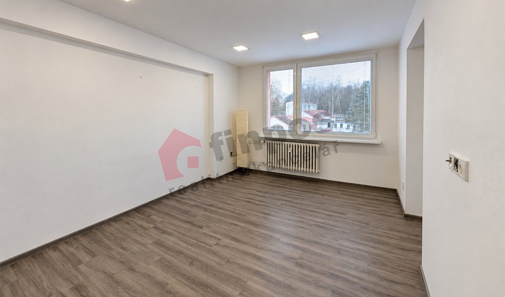 Pronájem bytu 1+kk 36 m², Vlašim – náhled fotky 2