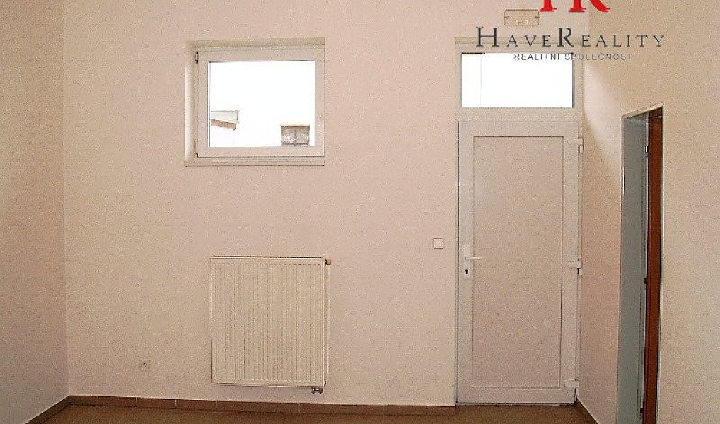 Pronájem obchodních prostor 103 m², Benešov – náhled fotky 4