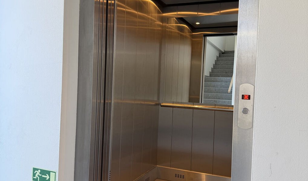 Pronájem bytu 1+kk 35 m², Praha – náhled fotky 22