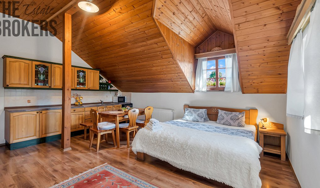 Prodej domu 163 m² s pozemkem 1 801 m², Hlásná Třebaň – náhled fotky 11
