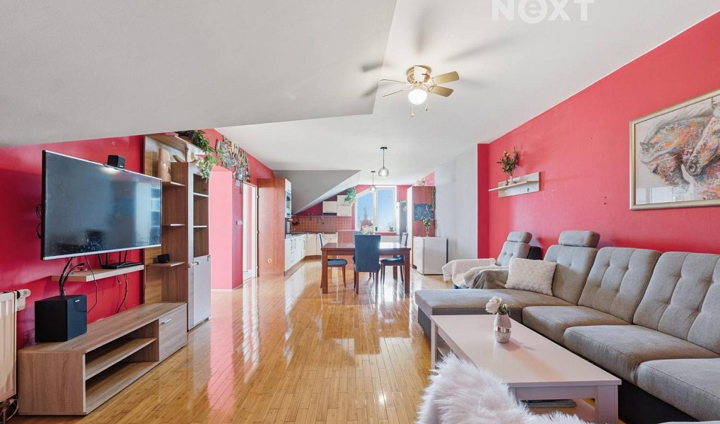 Prodej bytu 3+kk 109 m², Chvaletice – náhled fotky 2