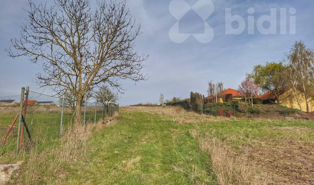 Prodej stavebního pozemku 1 537 m², Králův Dvůr – náhled fotky 9