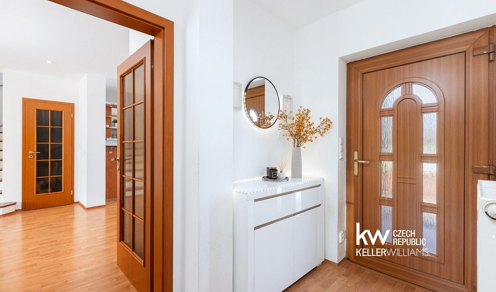 Prodej domu 203 m² s pozemkem 1 141 m², Říčany – náhled fotky 12