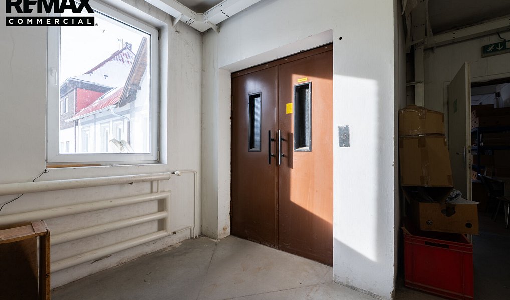 Prodej výrobních prostor 1 337 m², Nová Ves v Horách – náhled fotky 18