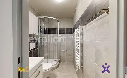 Pronájem bytu 2+1 57 m², Kvítková, Zlín