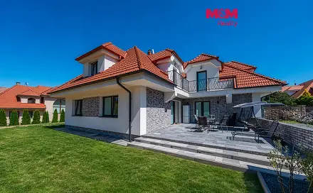 Prodej domu 379 m² s pozemkem 803 m², Do Vrchu, Mukařov - Srbín, okres Praha-východ