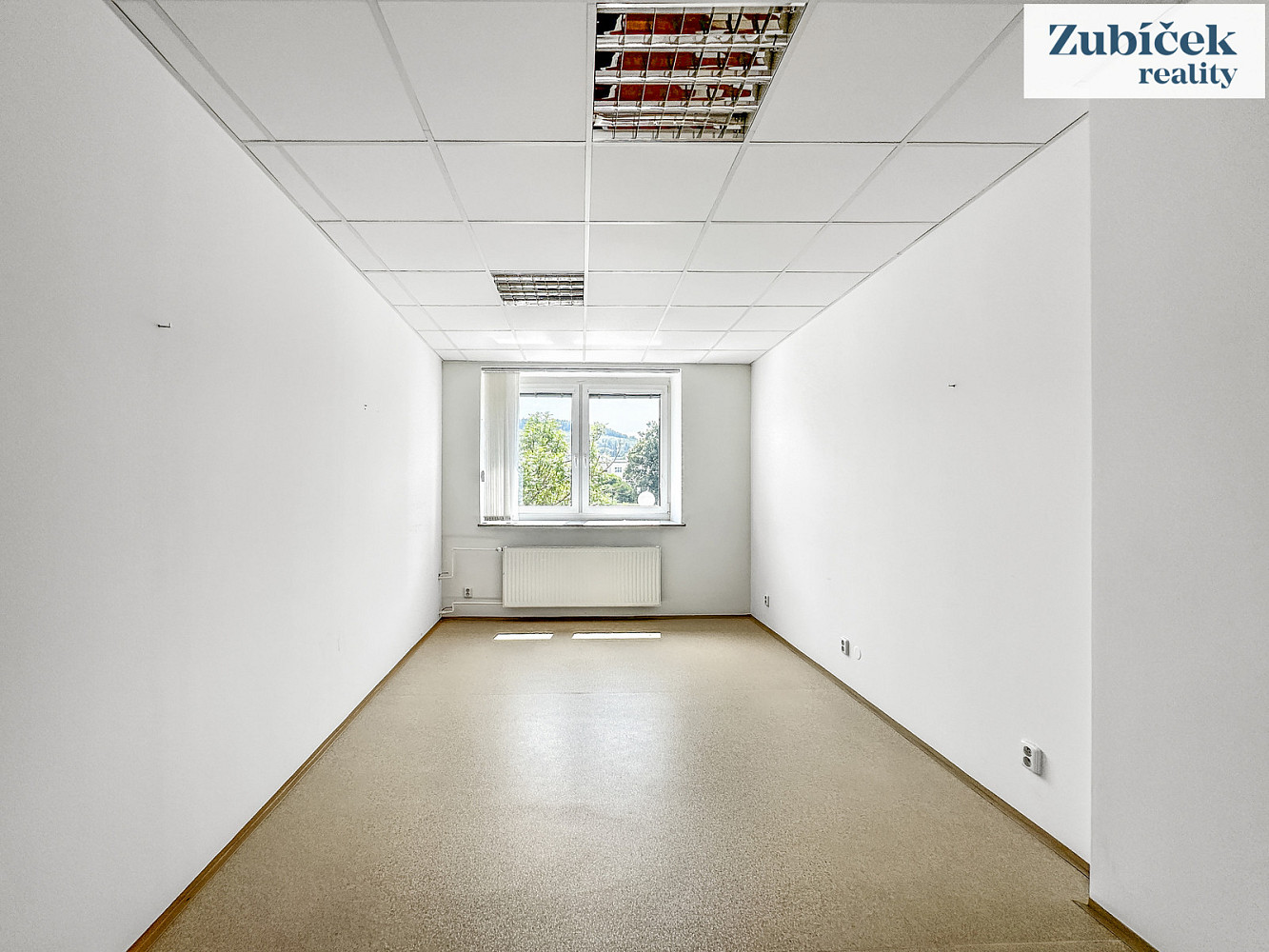 Pronájem kanceláře 78 m² – fotografie 4