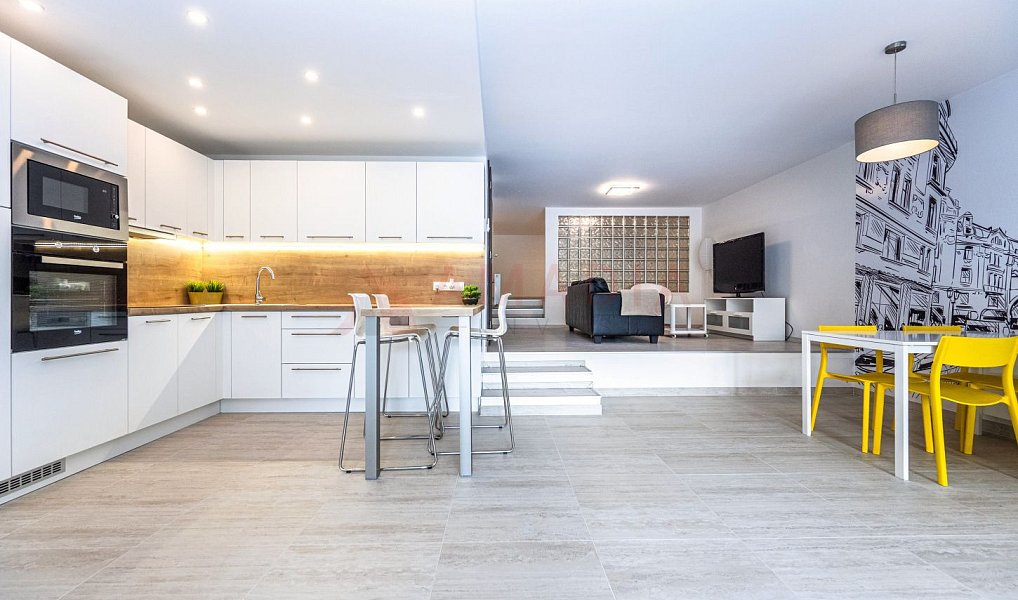Prodej bytu 1+kk 80 m², Praha – náhled fotky 7
