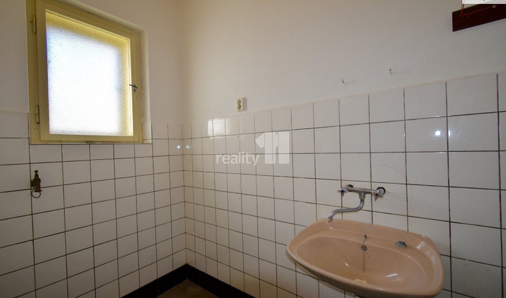 Prodej domu 1 910 m² s pozemkem 1 910 m², Pardubice – náhled fotky 14