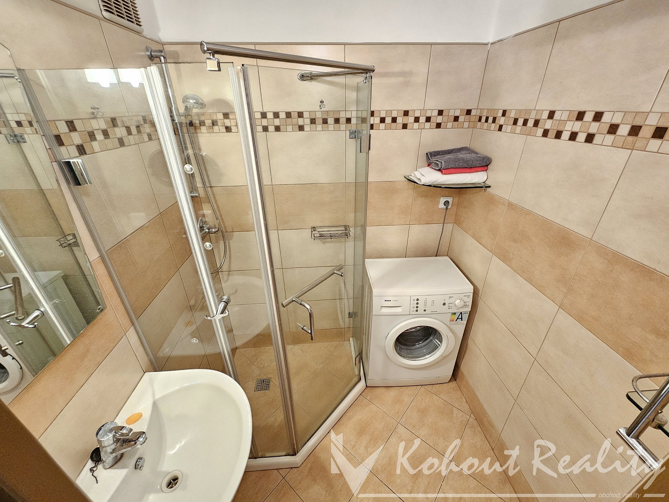 Pronájem bytu 3+kk 69 m² – fotografie 5