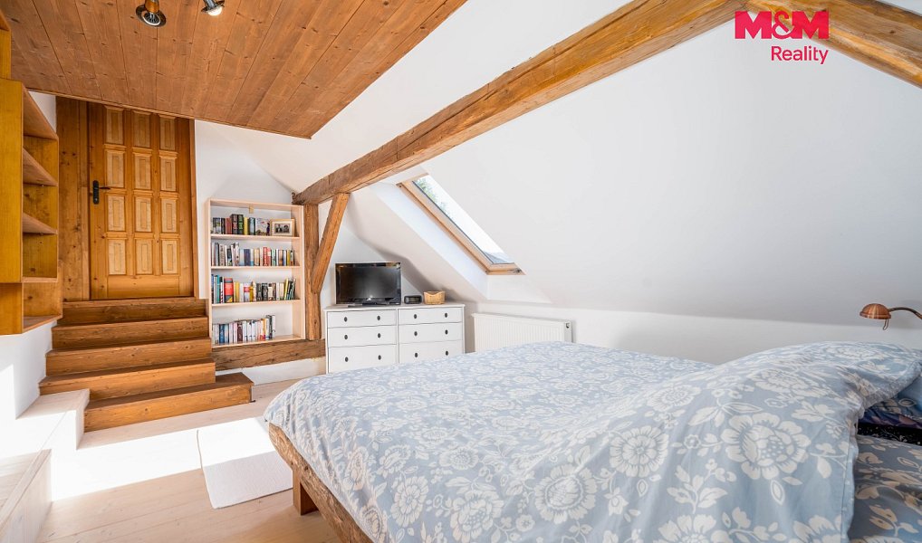 Prodej domu 279 m² s pozemkem 5 839 m², Volary – náhled fotky 9