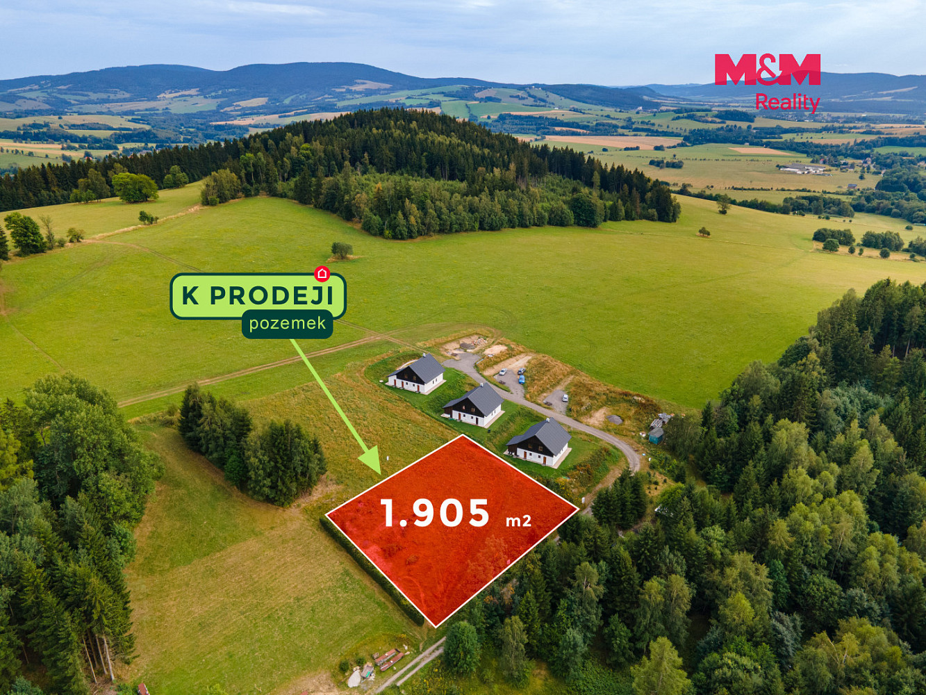Prodej stavebního pozemku 1 905 m² – fotografie 2