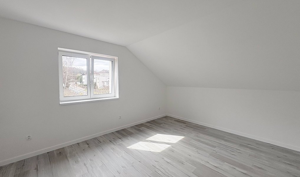Prodej domu 300 m² s pozemkem 632 m², Nová Paka – náhled fotky 13