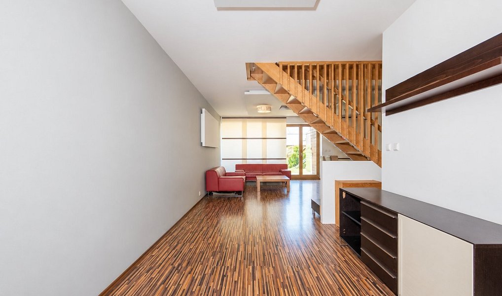 Pronájem bytu 4+kk 120 m², Husinec – náhled fotky 7