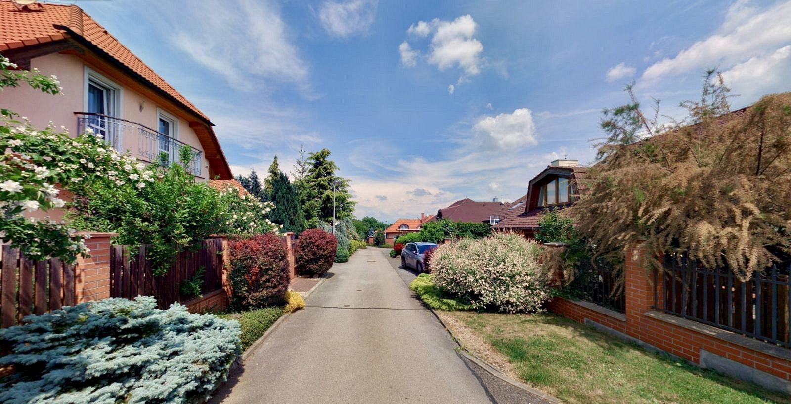 Prodej domu 300 m² s pozemkem 803 m² — photo 2