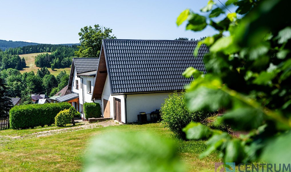 Prodej domu 244 m² s pozemkem 2 438 m², Tanvald – náhled fotky 2