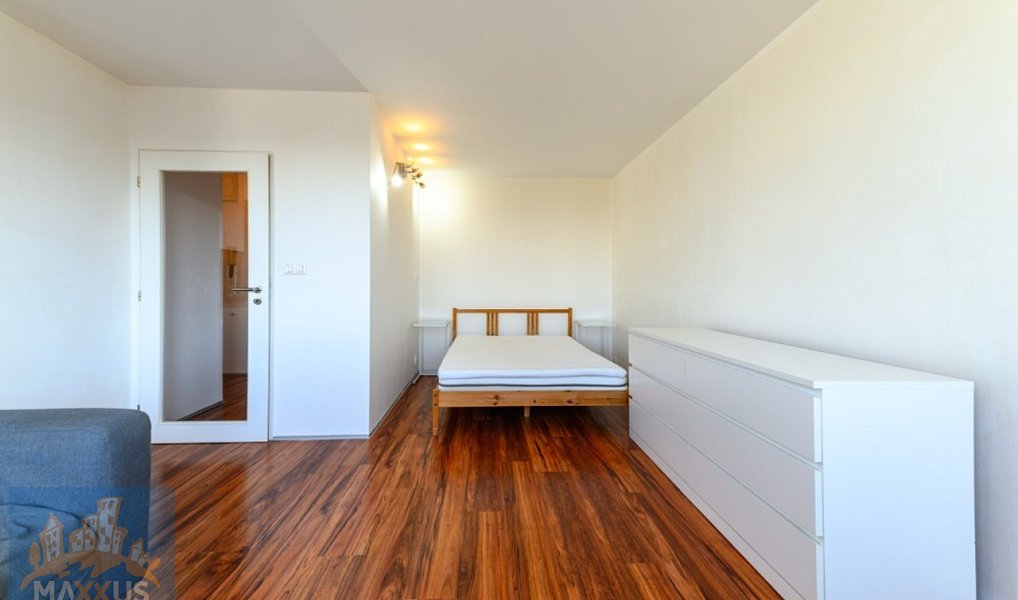 Pronájem bytu 1+kk 37 m², Praha – náhled fotky 4