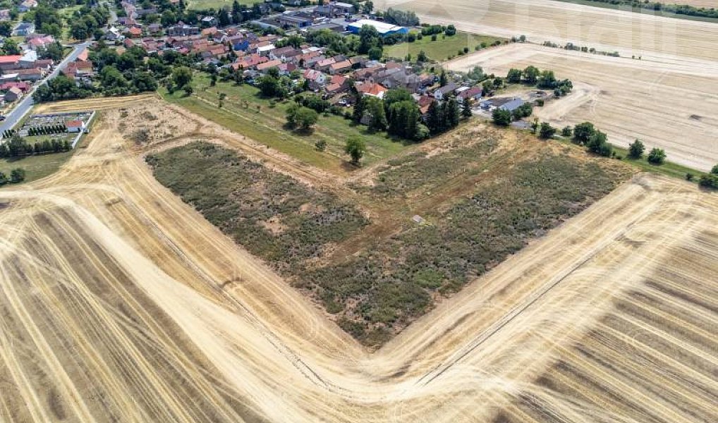 Prodej stavebního pozemku 978 m², Úmyslovice – náhled fotky 3