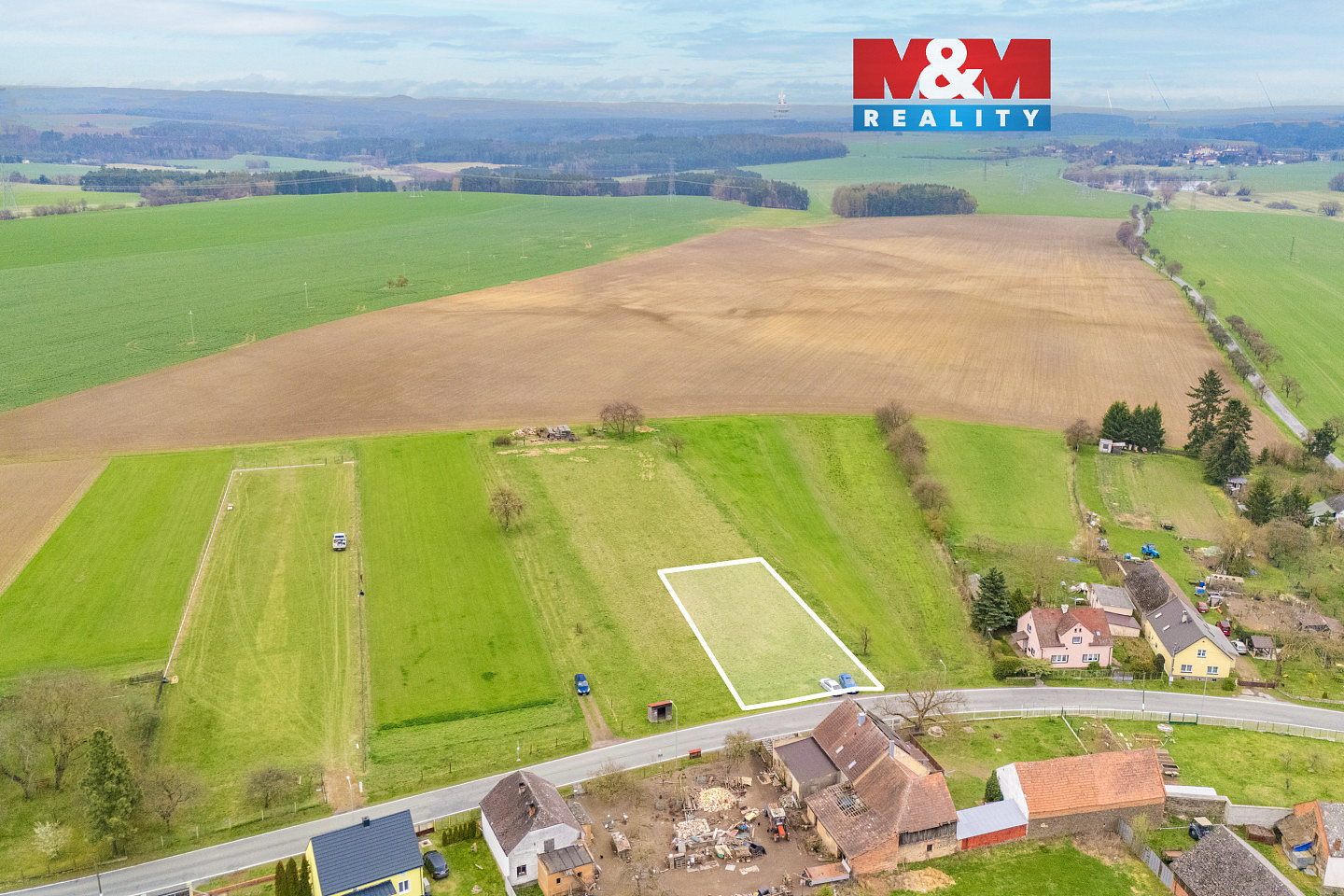 Prodej stavebního pozemku 999 m²