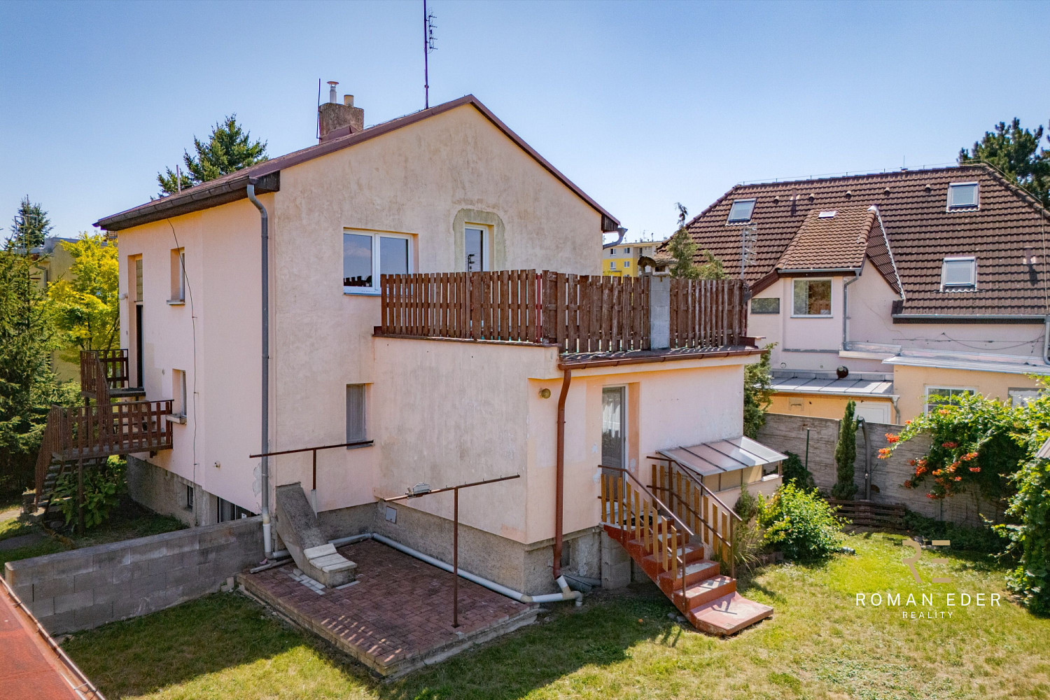 Prodej domu 306 m² s pozemkem 742 m²