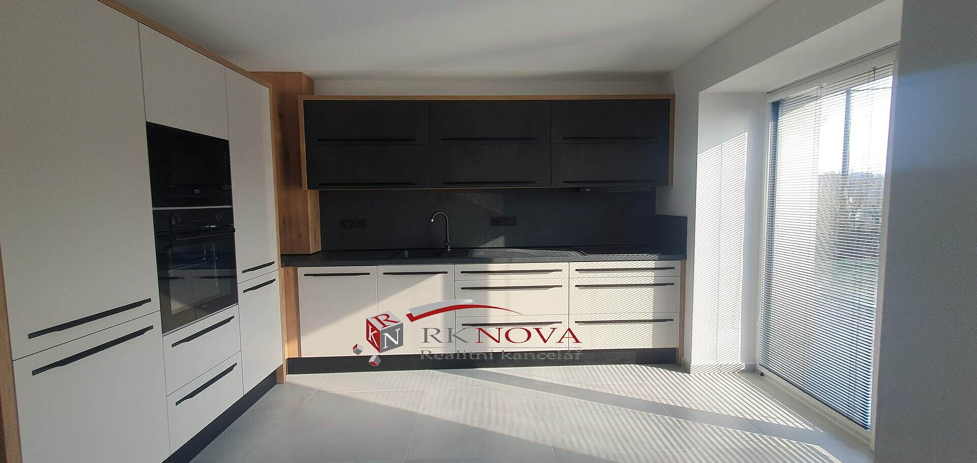 Pronájem domu 190 m² s pozemkem 1 978 m² — photo 3