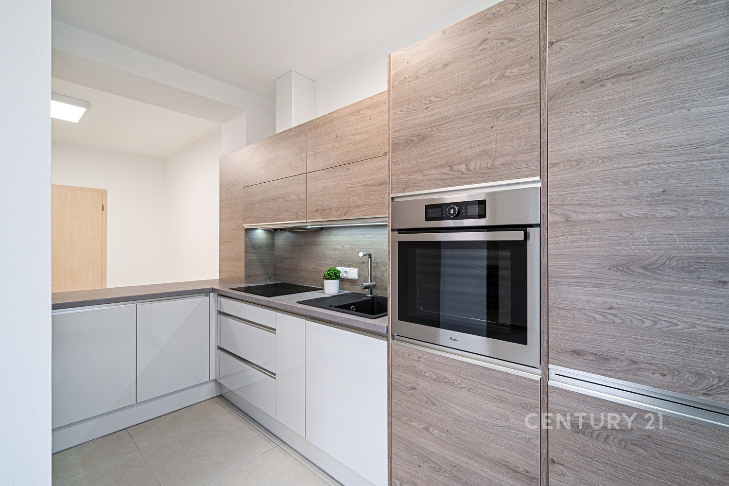 Prodej bytu 2+kk 64 m²