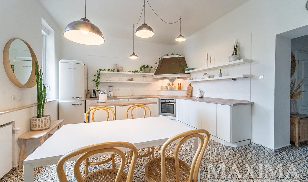 Prodej bytu 3+1 136 m², Praha – náhled fotky 2