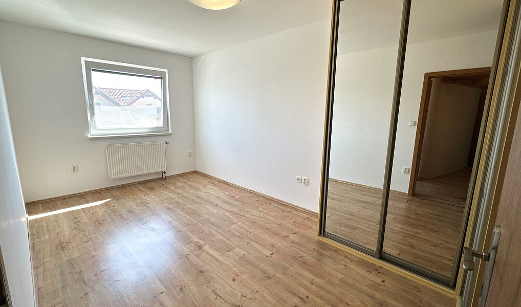 Prodej domu 125 m² s pozemkem 61 m², Rudná – náhled fotky 26
