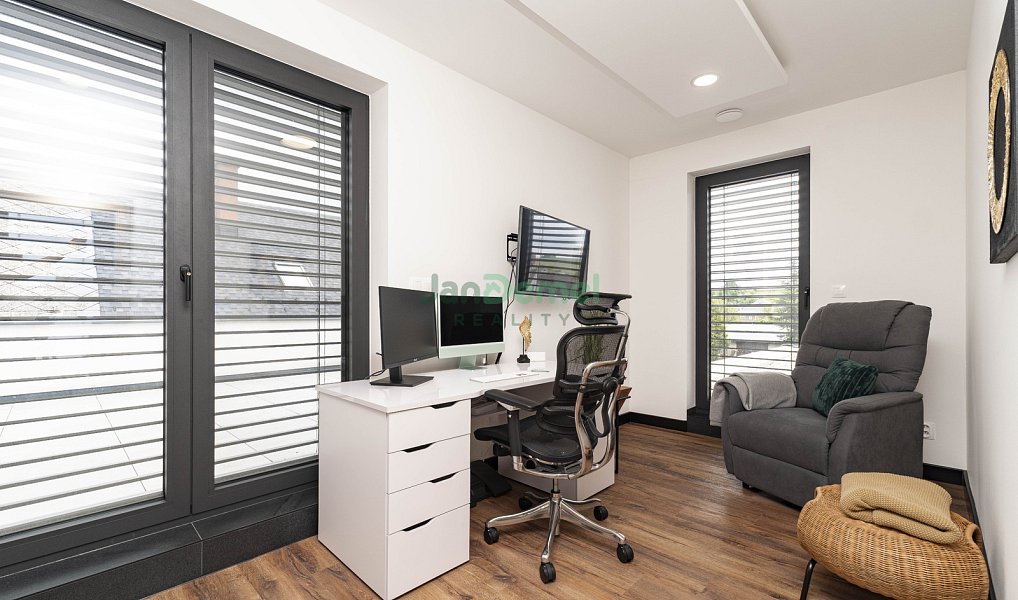 Prodej domu 199 m² s pozemkem 1 598 m², Píšť – náhled fotky 34