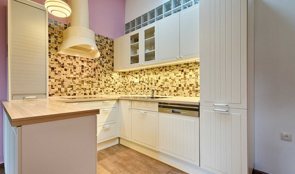 Prodej domu 198 m² s pozemkem 792 m², Prachatice – náhled fotky 8