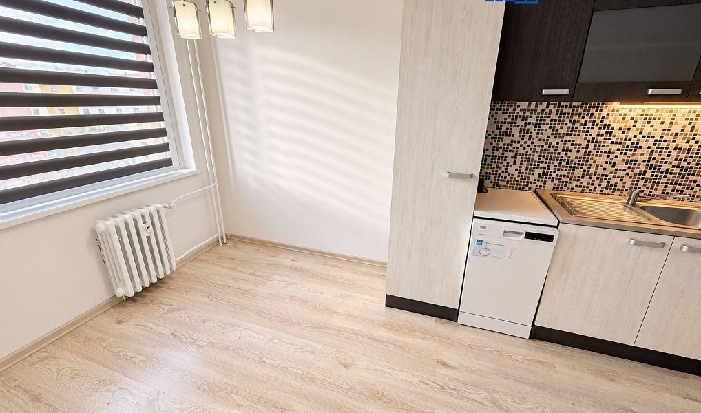 Prodej bytu 3+1 74 m², Teplice – náhled fotky 6