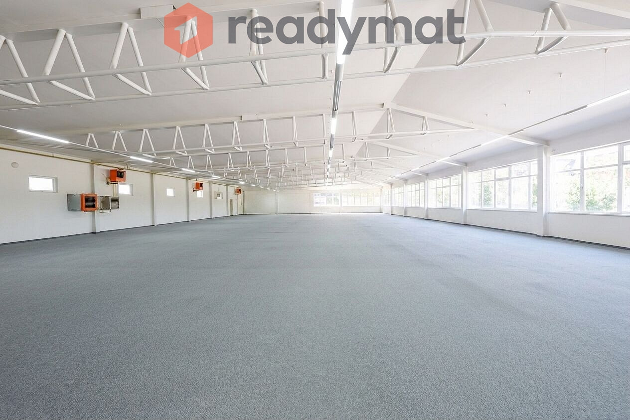 Pronájem obchodních prostor 1 500 m²