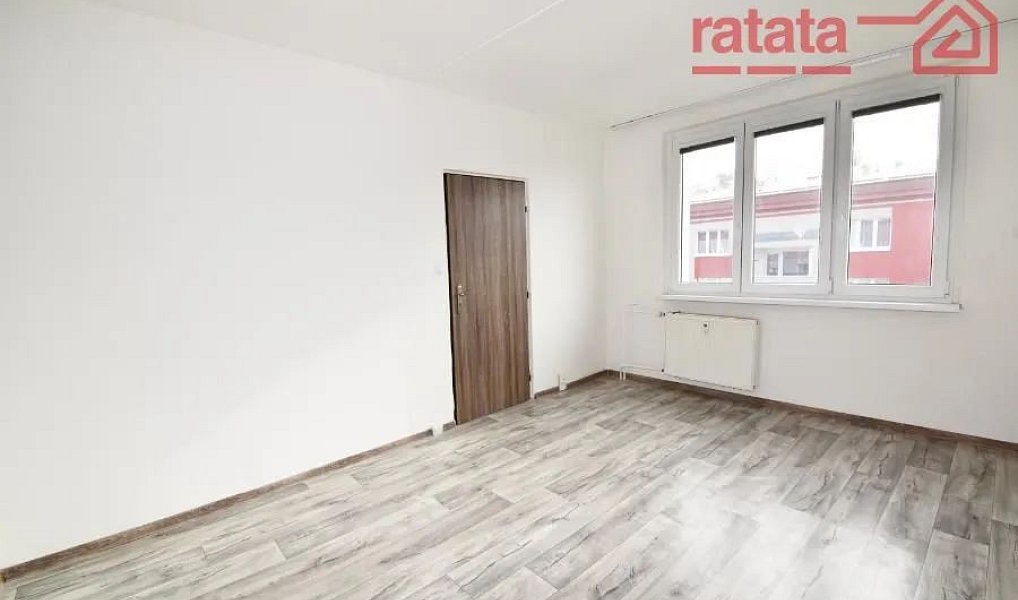 Pronájem bytu 1+1 35 m², Jirkov – náhled fotky 3