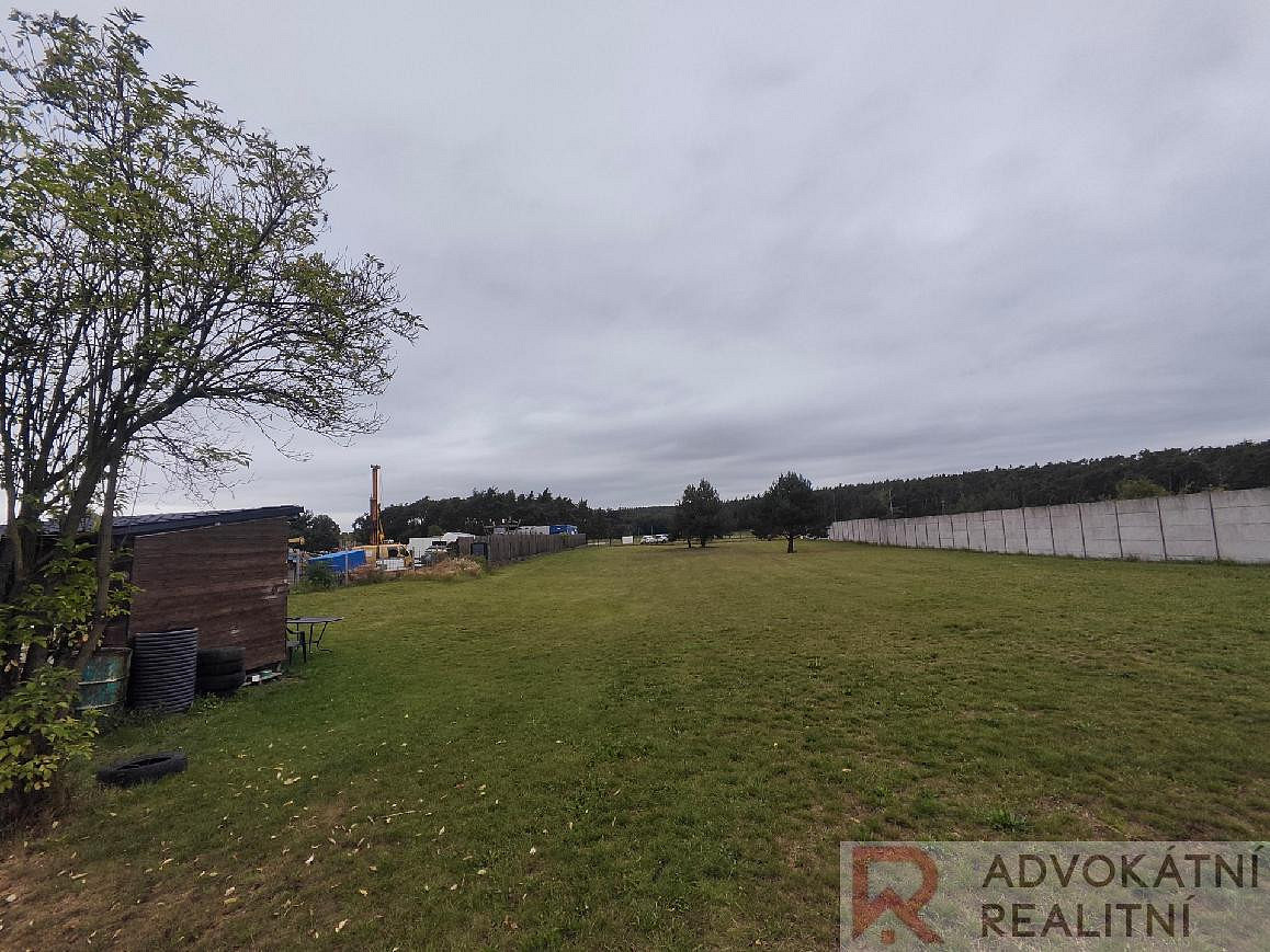 Prodej komerčního pozemku 3 920 m² – fotografie 2