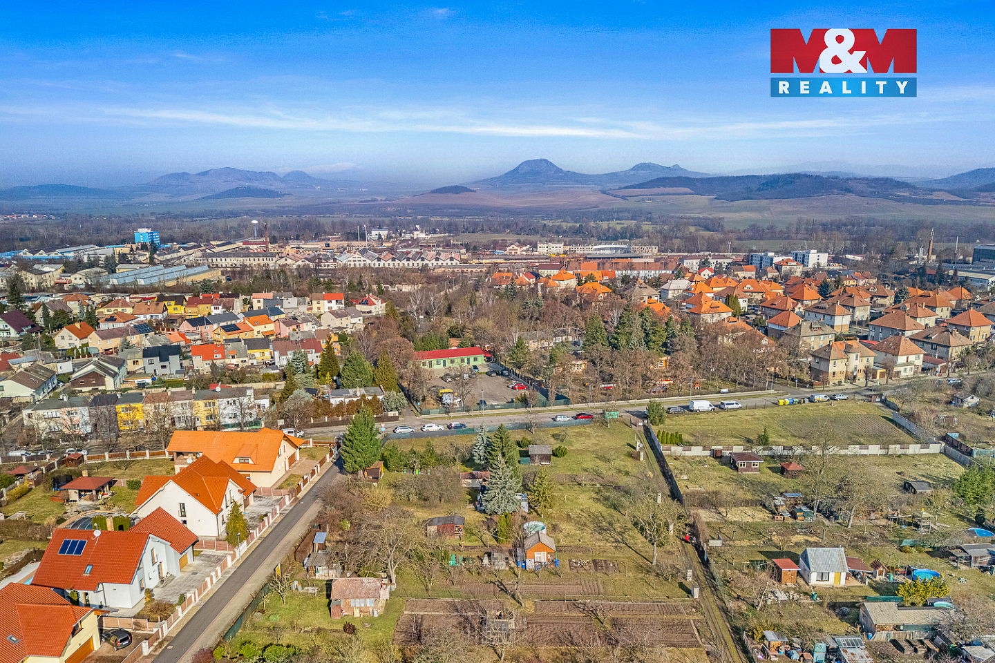 Prodej stavebního pozemku 1 053 m² — photo 2