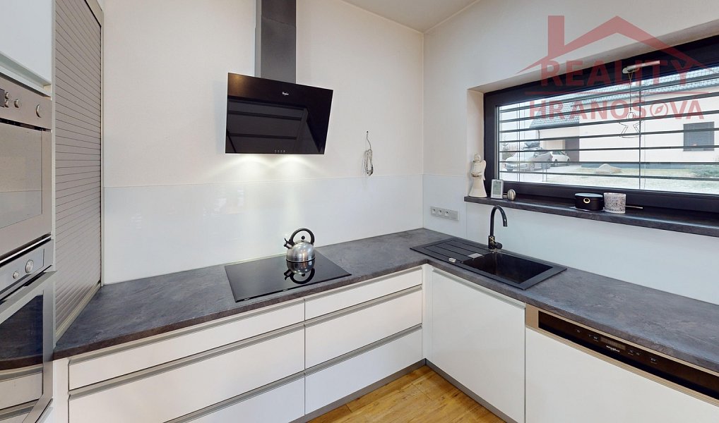 Prodej domu 140 m² s pozemkem 696 m², Kobeřice – náhled fotky 2