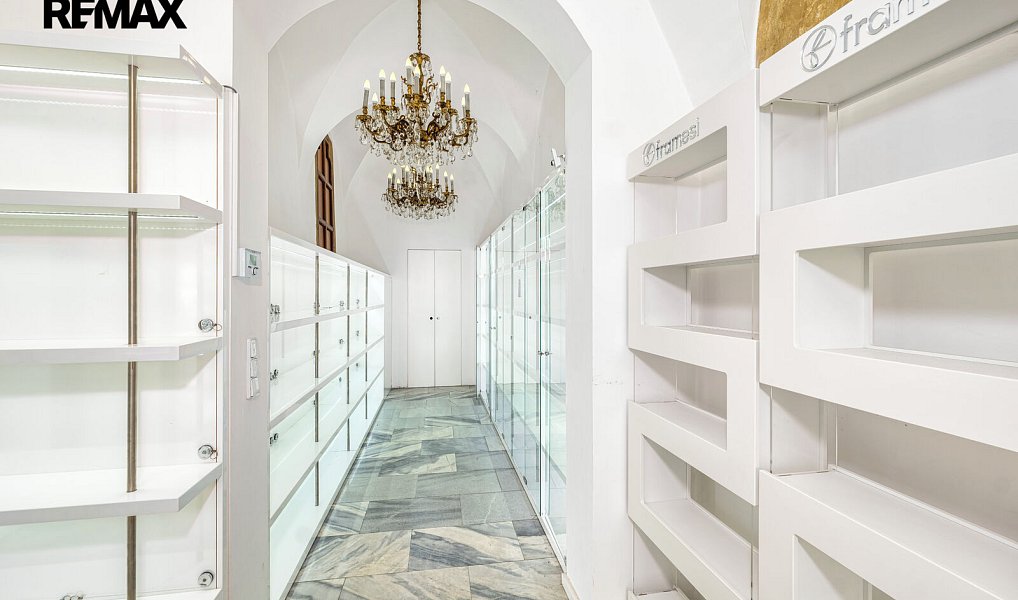 Prodej komerčního objektu (jiného typu) 593 m², České Budějovice – náhled fotky 12