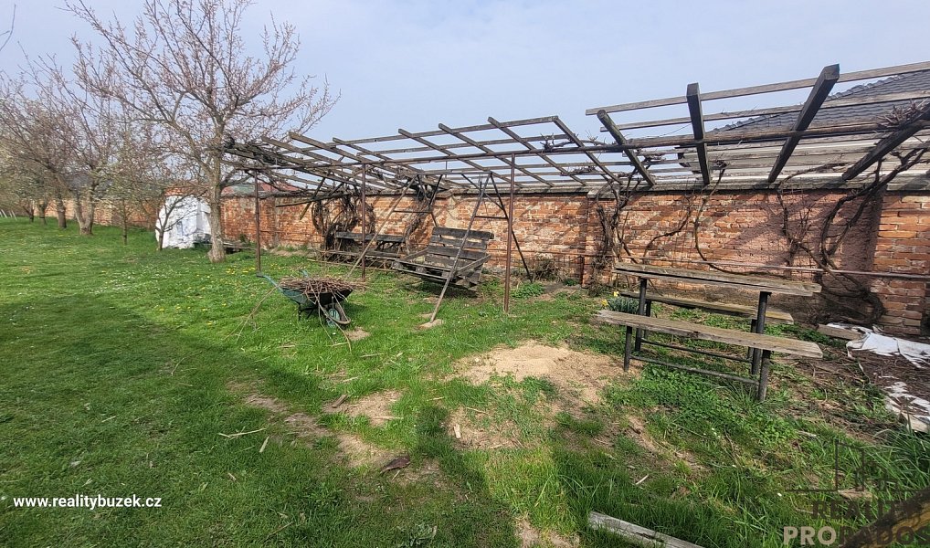 Prodej domu 110 m² s pozemkem 1 653 m², Cholina – náhled fotky 27