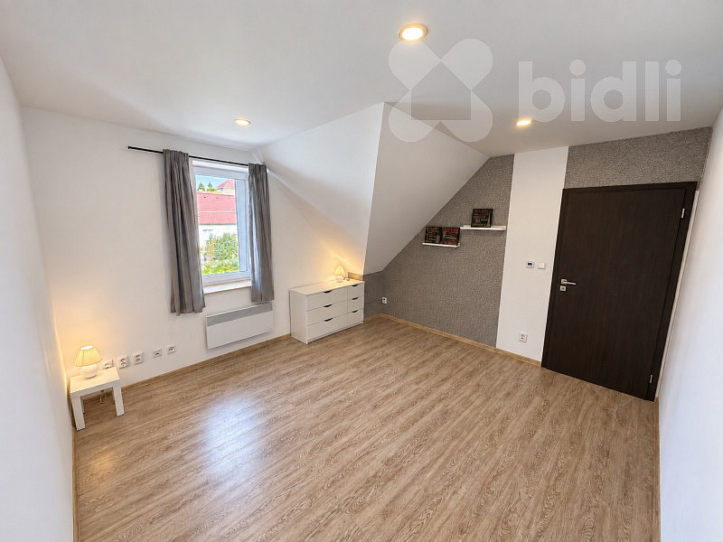 Pronájem bytu 2+kk 58 m² – fotografie 5