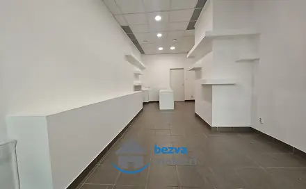 Pronájem obchodních prostor 63 m², Smilova, Pardubice - Zelené Předměstí