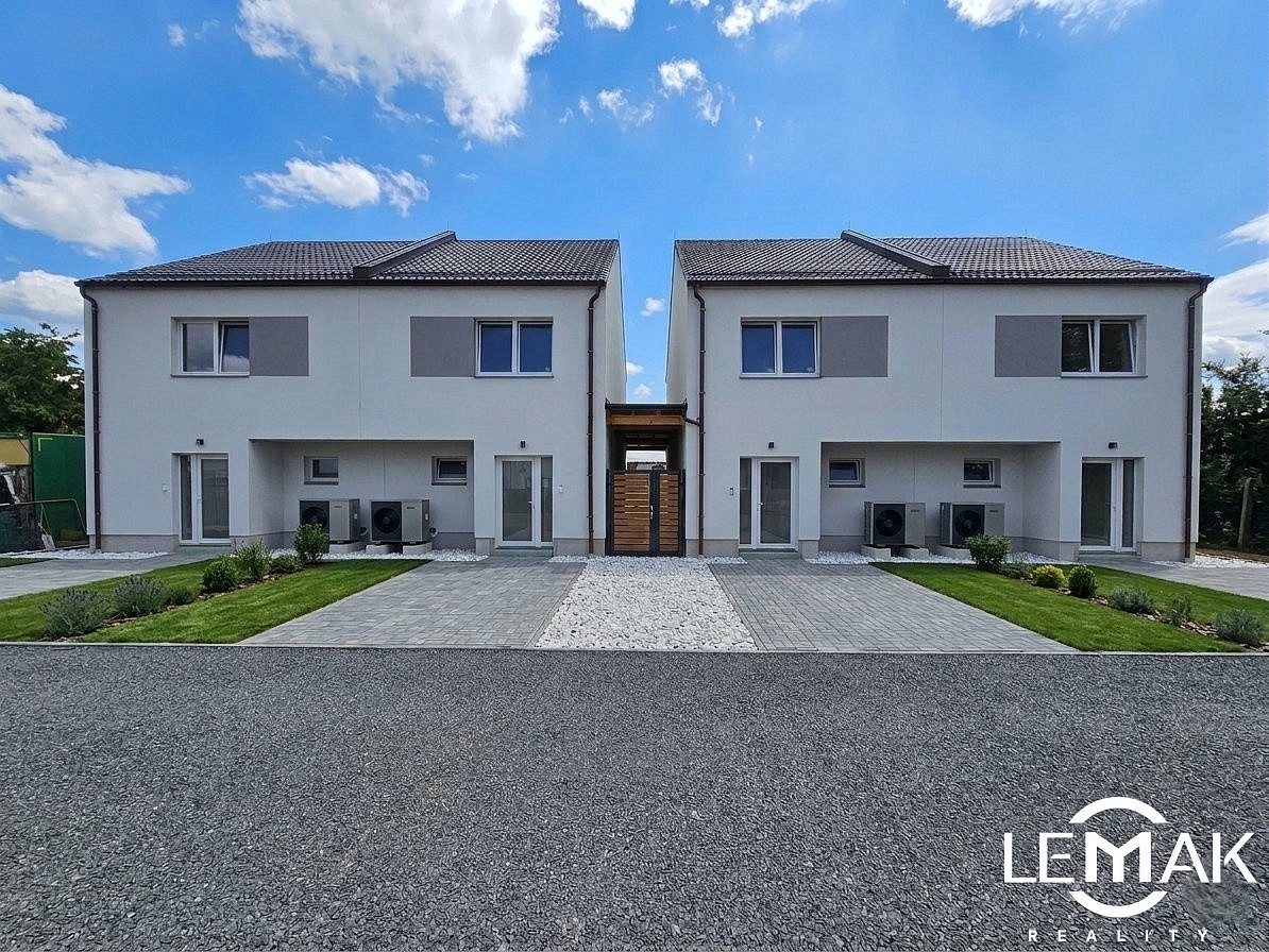 Pronájem domu 109 m² s pozemkem 232 m²
