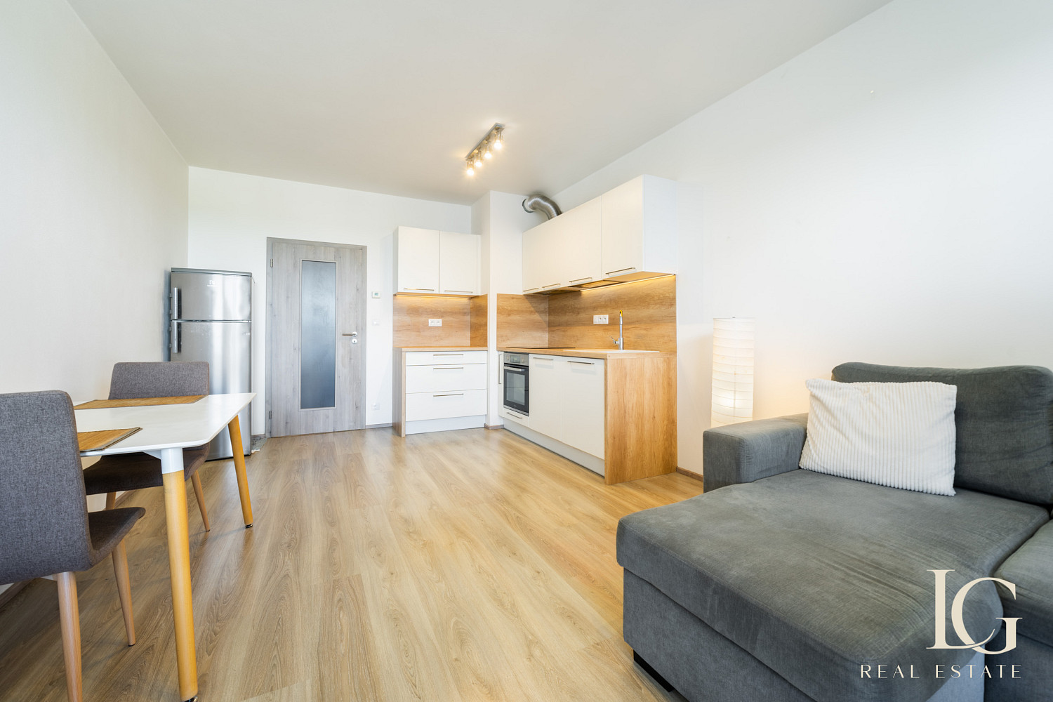 Prodej bytu 1+kk 30 m² – další